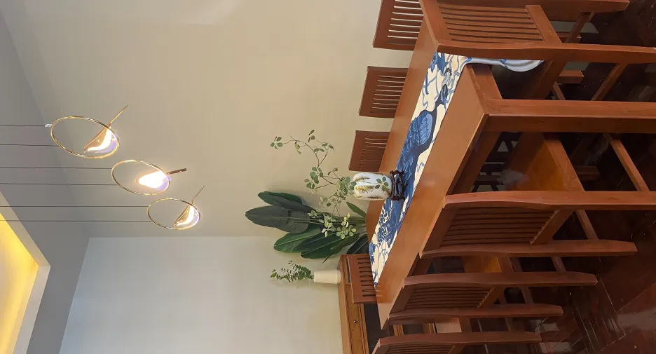 For rent 3 bedrooms retail Space in Bang Rak, Bangkok
