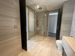Condo en alquiler de 1 habitaciones en Khlong Toei, Bangkok