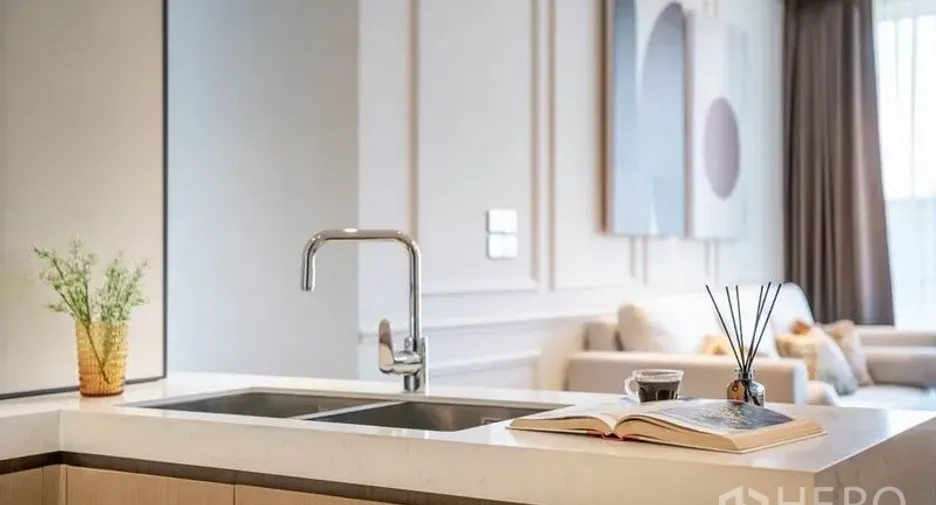 For rent 2 bedrooms condo in Khlong Toei, Bangkok
