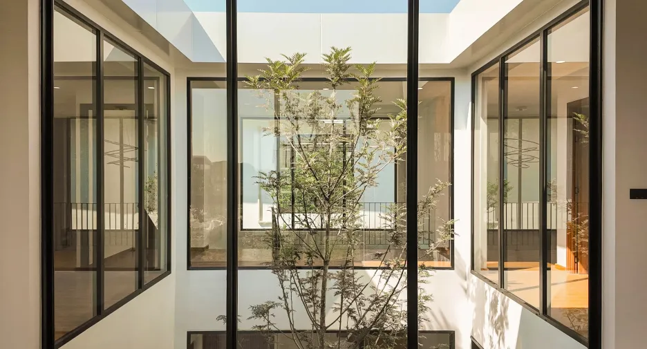For sale 4 bedrooms house in Prawet, Bangkok