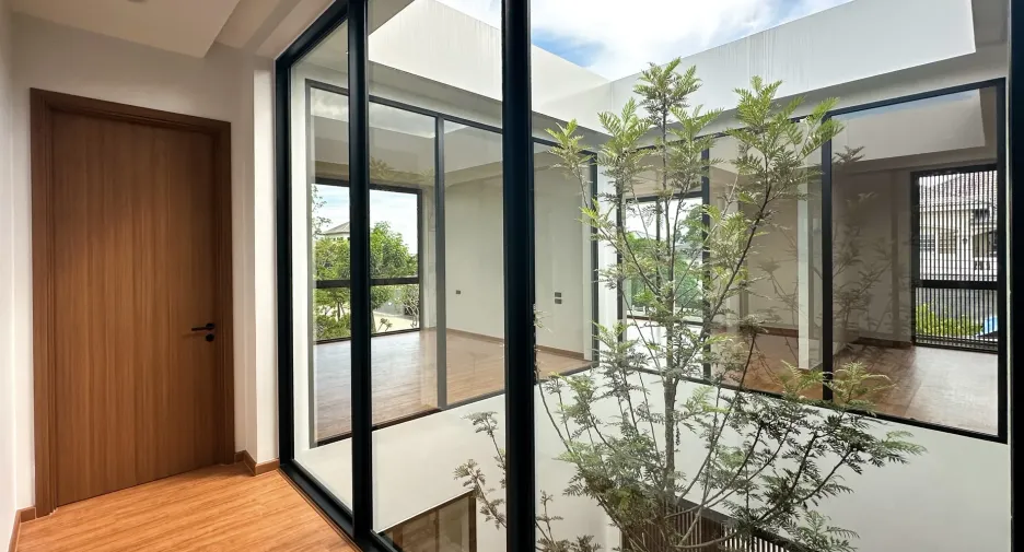 For sale 4 bedrooms house in Prawet, Bangkok