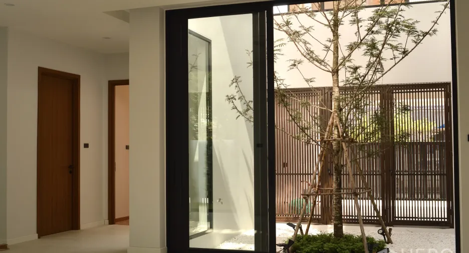 For sale 4 bedrooms house in Prawet, Bangkok