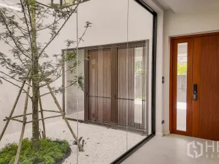 For sale 4 bedrooms house in Prawet, Bangkok
