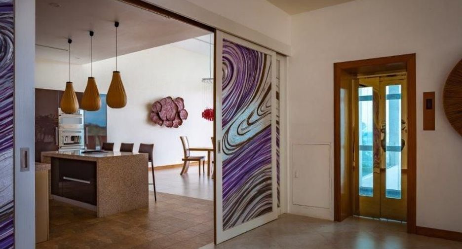 Villa zum Kauf mit 6 Zimmer in Kathu, Phuket