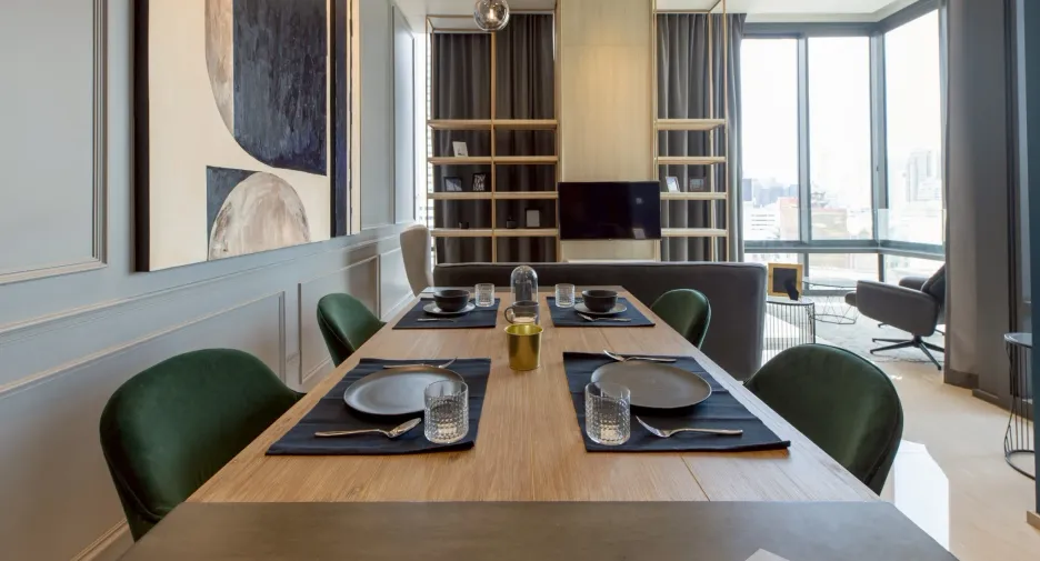 For rent 2 ベッドルーム condo in Bang Rak, Bangkok
