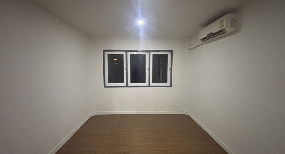 For sale 3 bedrooms house in Mueang Chiang Mai, Chiang Mai
