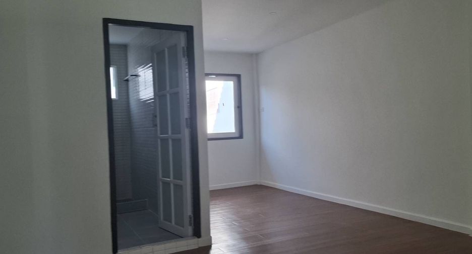 For sale 3 bedrooms house in Mueang Chiang Mai, Chiang Mai