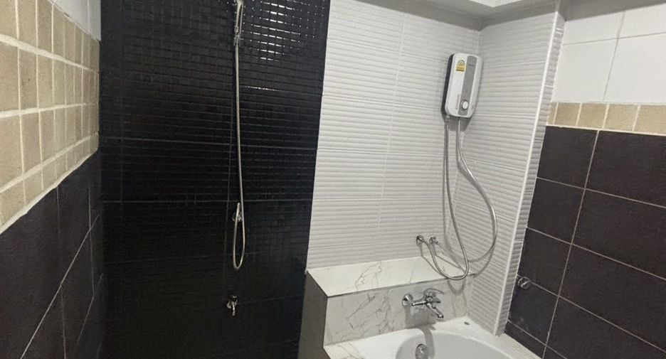 For sale 3 bedrooms house in Mueang Chiang Mai, Chiang Mai