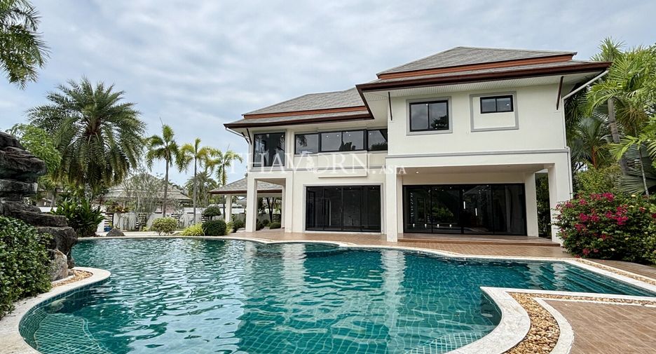 For sale 4 bedrooms house in Huay Yai, Pattaya