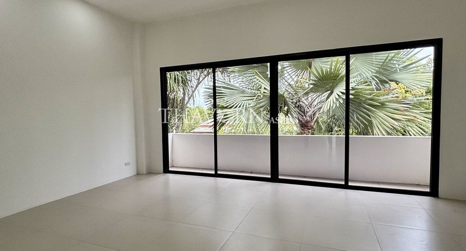 For sale 4 bedrooms house in Huay Yai, Pattaya
