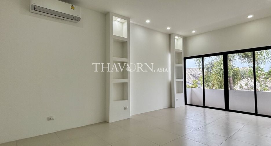 For sale 4 bedrooms house in Huay Yai, Pattaya