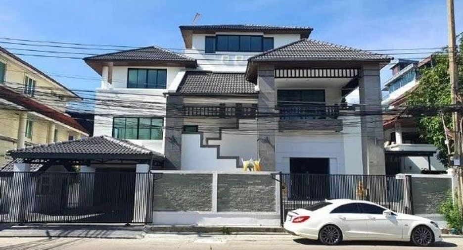For rent office in Wang Thonglang, Bangkok