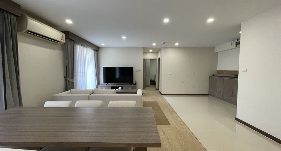 ให้เช่า 3 ห้องนอน คอนโด ใน วัฒนา, กรุงเทพฯ