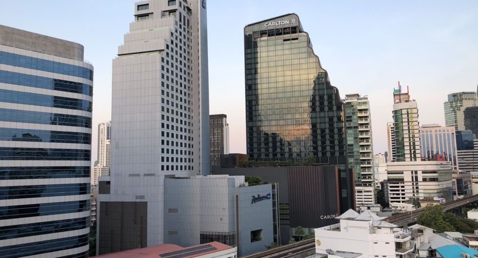 Condo en alquiler de 2 habitaciones en Khlong Toei, Bangkok