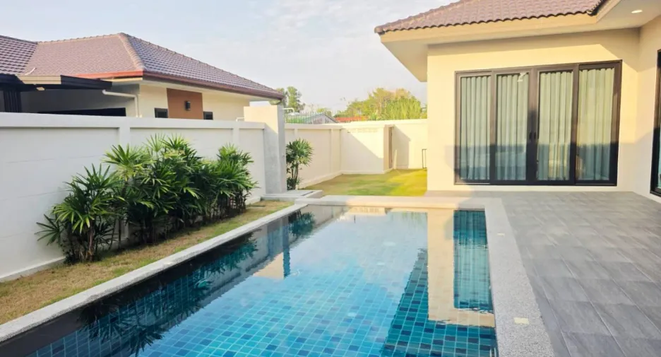 For rent 3 bedrooms villa in Bang Lamung, Chonburi