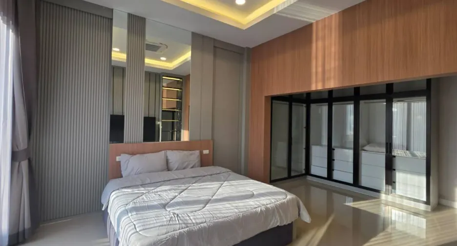 For rent 3 bedrooms villa in Bang Lamung, Chonburi