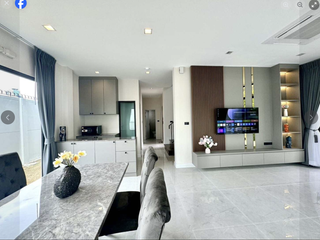For rent 4 bedrooms house in Bang Phli, Samut Prakan