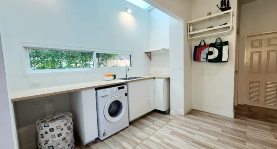 For rent 4 bedrooms house in Thung Khru, Bangkok