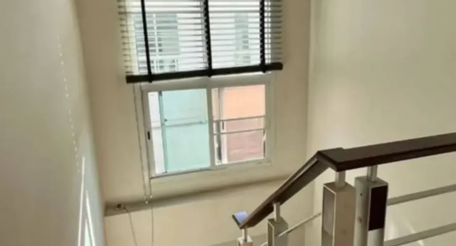 For rent 4 bedrooms house in Thung Khru, Bangkok