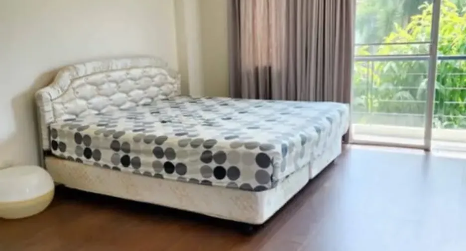 For rent 4 bedrooms house in Thung Khru, Bangkok