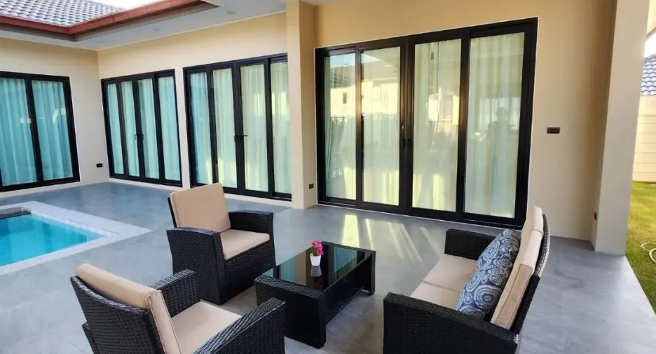 For rent 3 bedrooms villa in East Pattaya, Pattaya