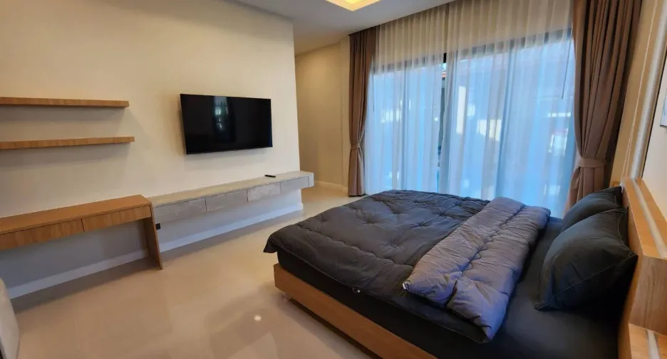 For rent 3 bedrooms villa in East Pattaya, Pattaya