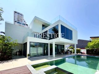 For sale and for rent 6 bedrooms house in Bang Lamung, Chonburi