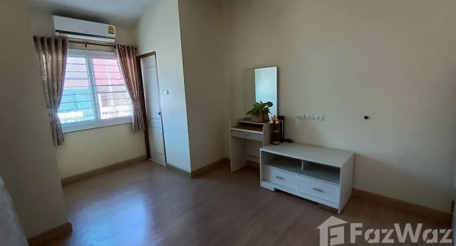 For rent 4 bedrooms house in San Sai, Chiang Mai