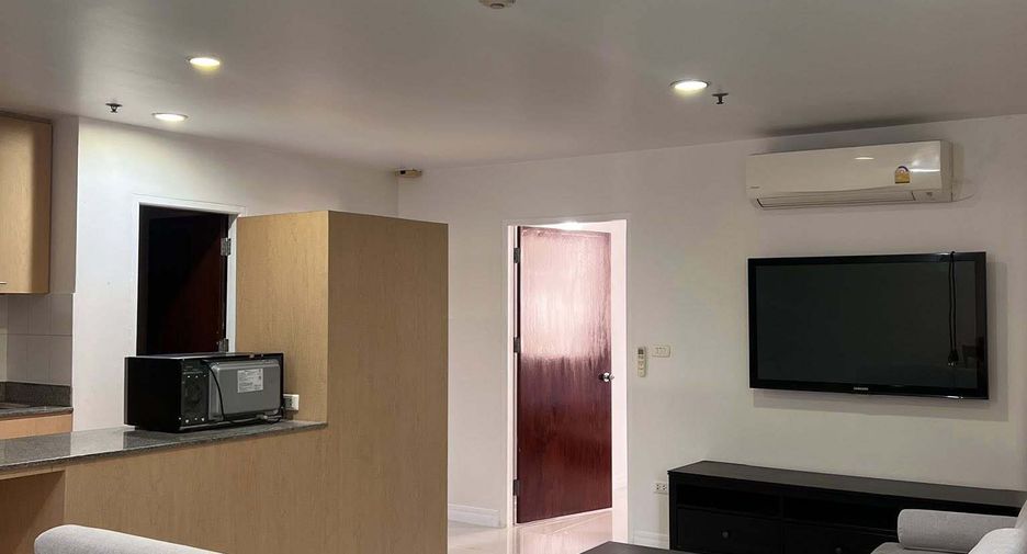 For rent 2 bedrooms condo in Watthana, Bangkok