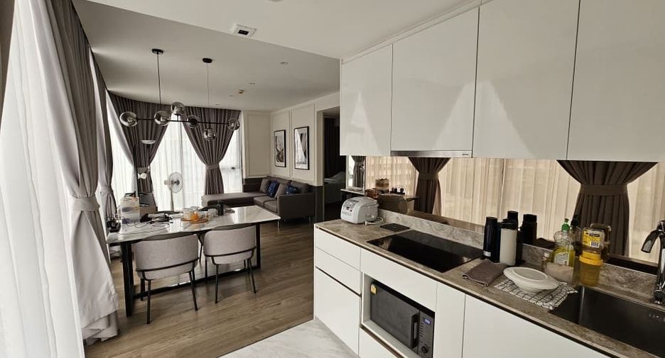 Condo en venta de 2 habitaciones en Khlong Toei, Bangkok