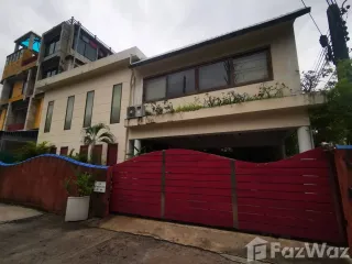For sale 4 bedrooms house in Phaya Thai, Bangkok