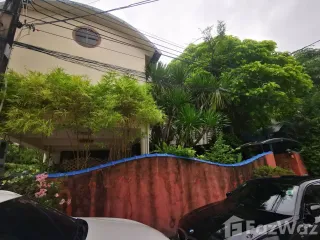 For sale 4 bedrooms house in Phaya Thai, Bangkok