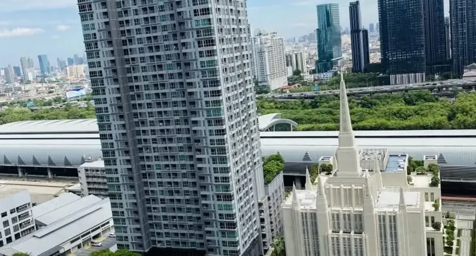 For rent 1 bed condo in Watthana, Bangkok