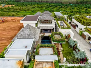 Villa en alquiler de 5 habitaciones en Thalang, Phuket