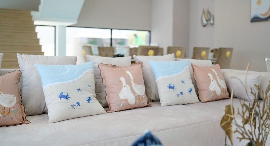 For sale 5 bedrooms villa in Sattahip, Chonburi