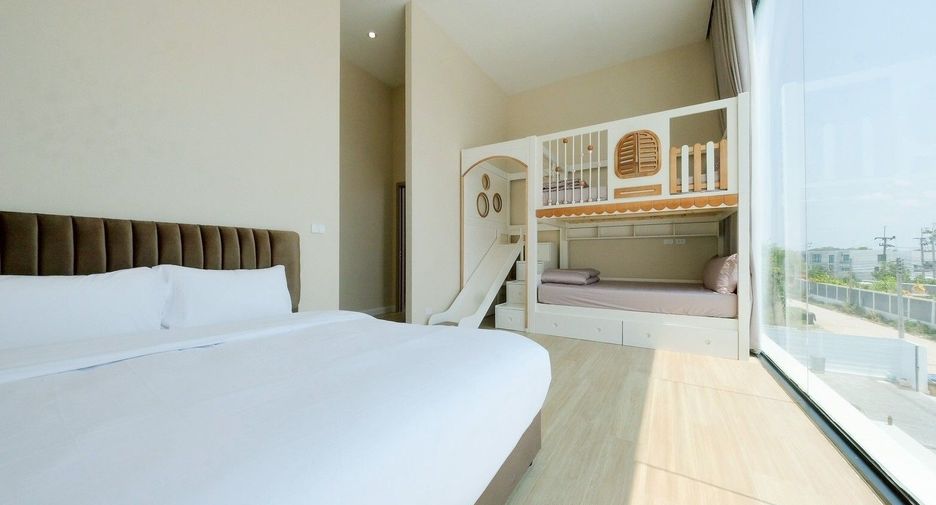 For sale 5 bedrooms villa in Sattahip, Chonburi
