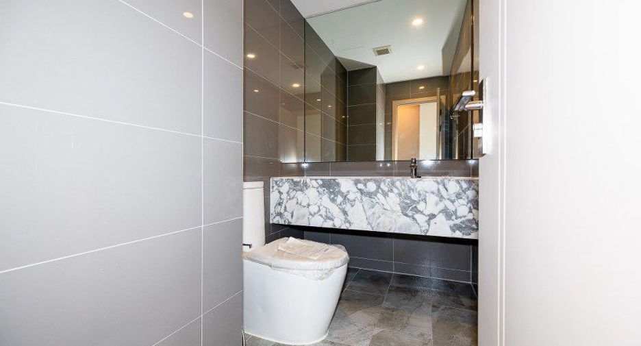 For sale 2 bedrooms condo in Pathum Wan, Bangkok