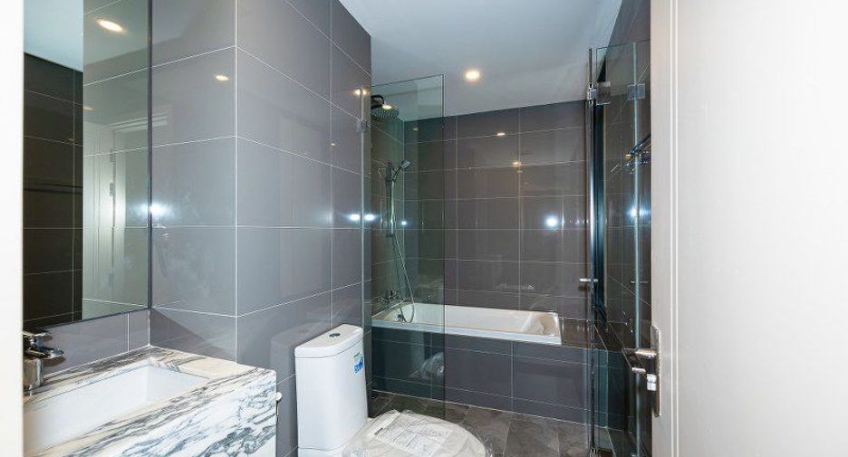 For sale 2 bedrooms condo in Pathum Wan, Bangkok