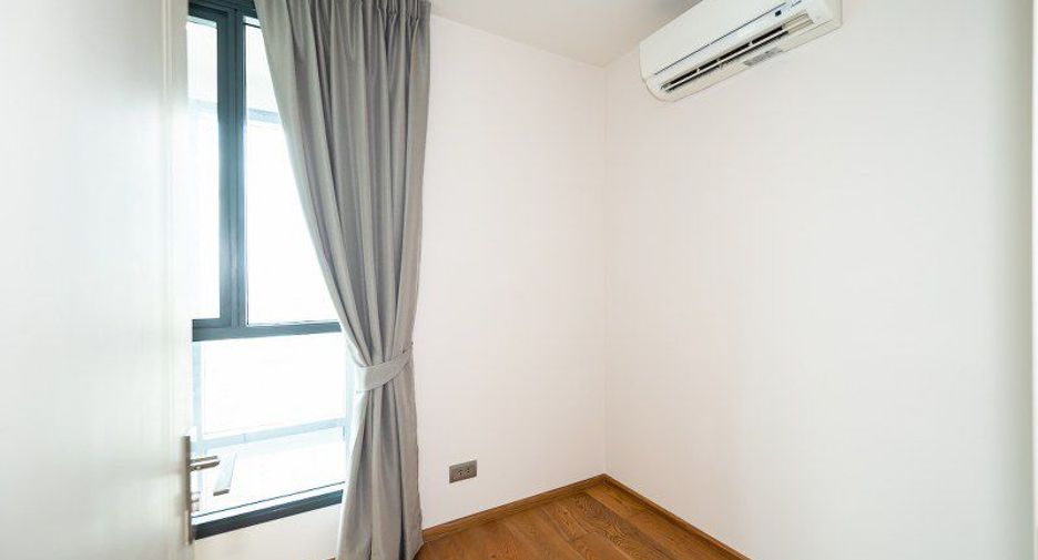 For sale 2 bedrooms condo in Pathum Wan, Bangkok