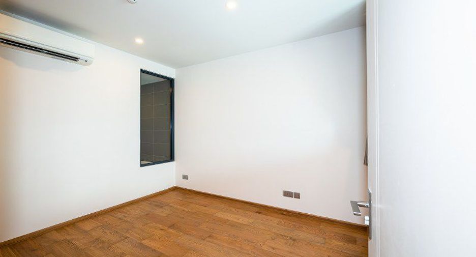 For sale 2 bedrooms condo in Pathum Wan, Bangkok