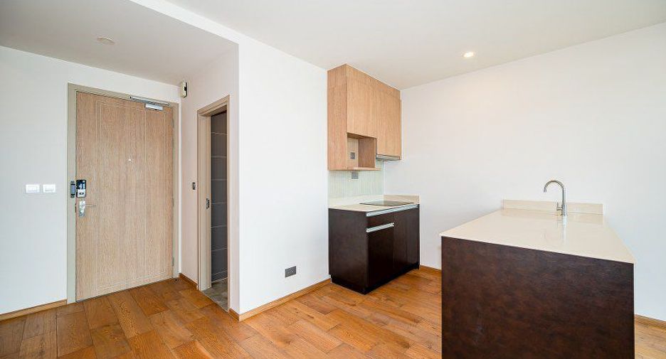 For sale 2 bedrooms condo in Pathum Wan, Bangkok