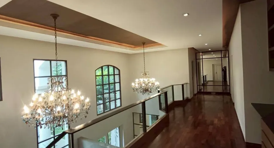 Haus zur Miete mit 4 Zimmer in Mueang Samut Prakan, Samut Prakan