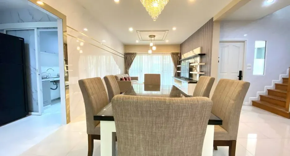 For sale and for rent 4 bedrooms house in Suan Luang, Bangkok