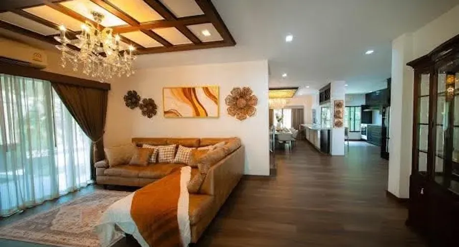 For sale and for rent 4 bedrooms house in San Sai, Chiang Mai