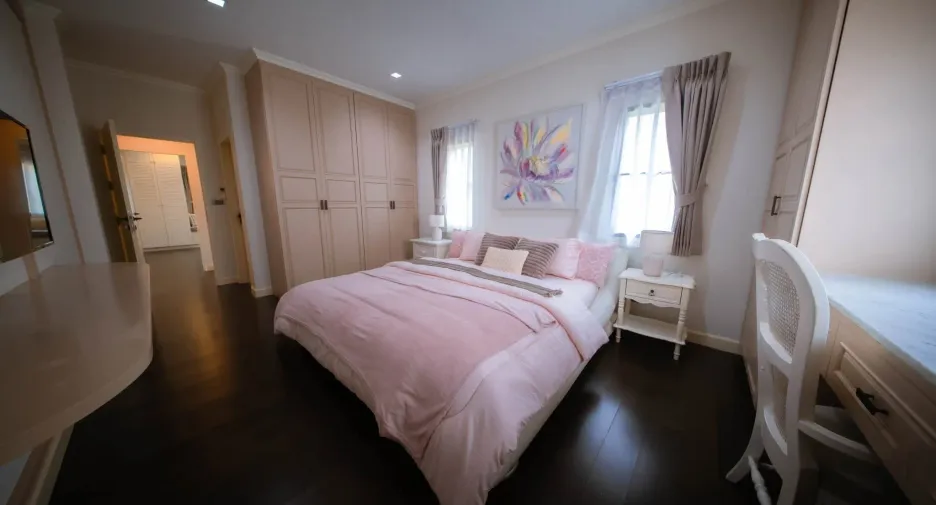 For sale and for rent 4 bedrooms house in San Sai, Chiang Mai