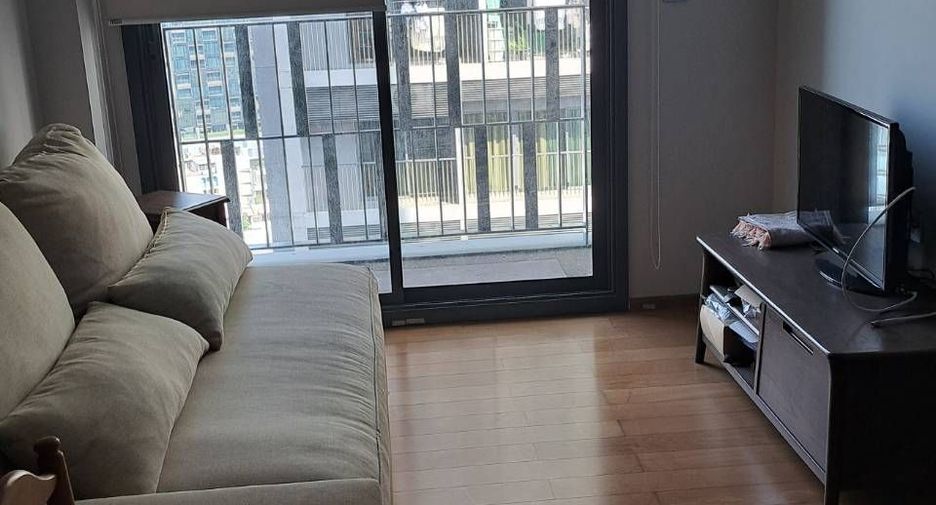 For rent 1 bed condo in Khlong Toei, Bangkok