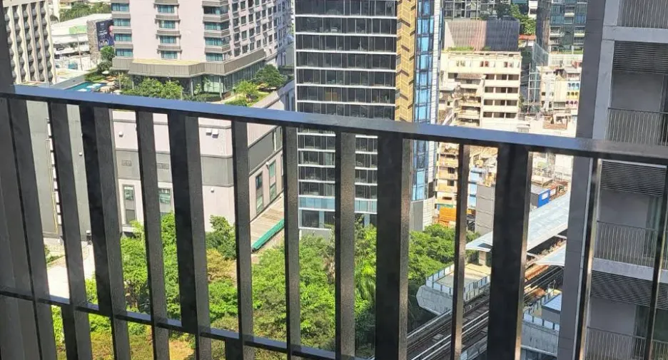 For rent 1 bed condo in Khlong Toei, Bangkok