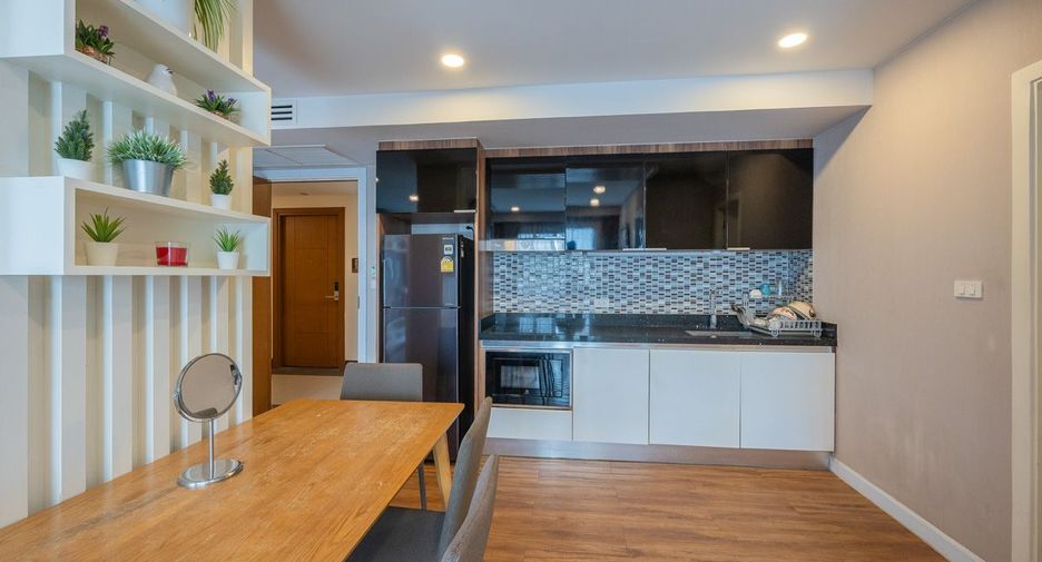 For sale 2 bedrooms condo in Jomtien, Pattaya