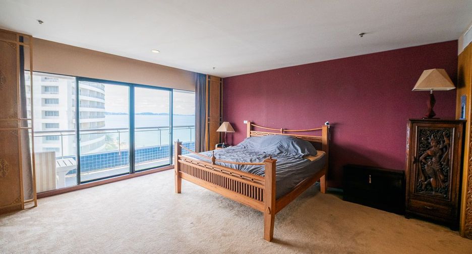 For sale 2 bedrooms condo in Pratumnak, Pattaya
