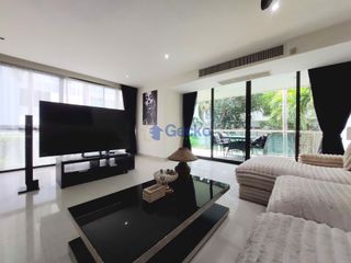 出租 和 出售 2 卧室 公寓 在 Bang Lamung, Chon Buri